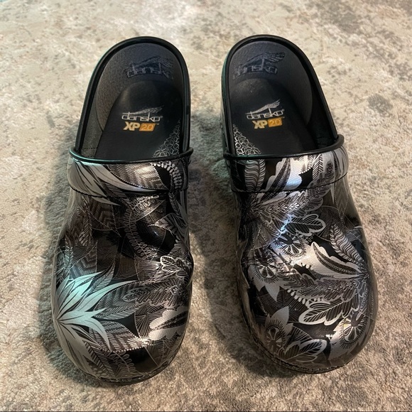 silver nursing shoes